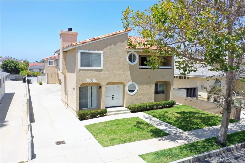 16015 Halldale Avenue, Gardena, CA — listing photo 1