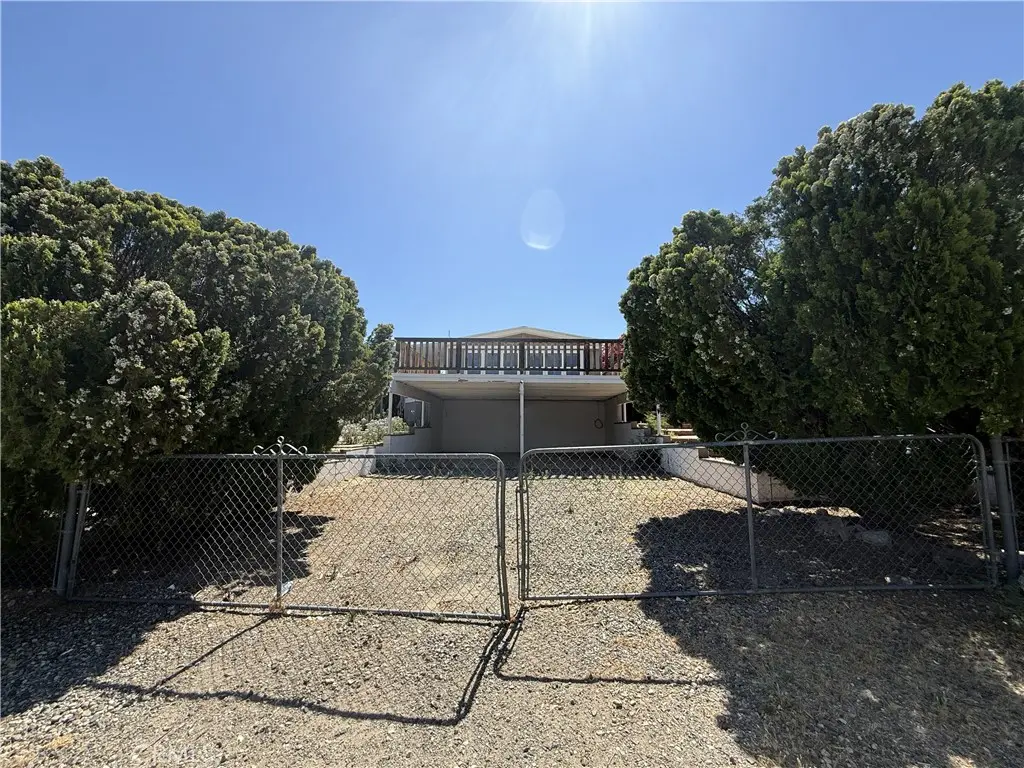 5024 Shawnee, Weldon, CA — listing photo 1