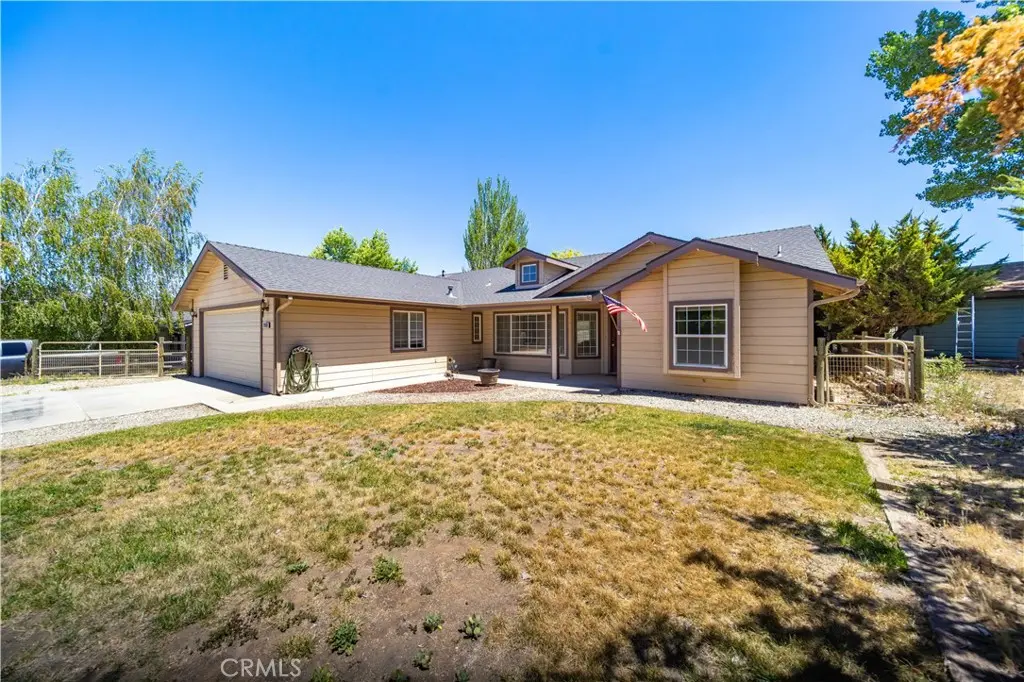 Single Family Residence for sale at 29960 Caddy Lane, Tehachapi, CA featuring 3 beds and 2 baths