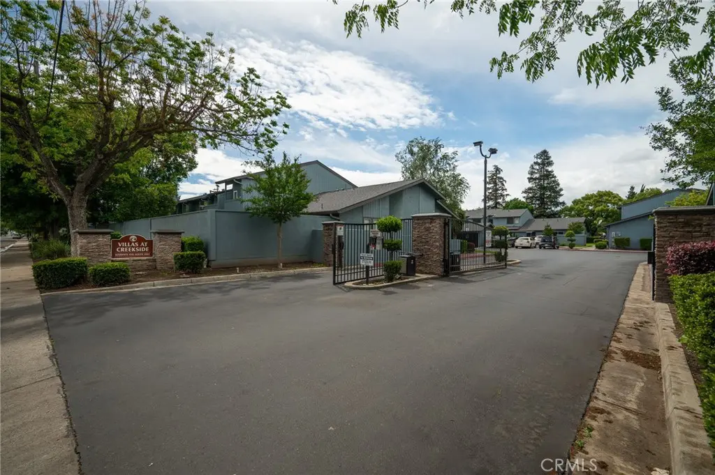 Condominium for sale at 581 Lincoln Ave Unit B, Modesto, CA featuring 3 beds and 2 baths