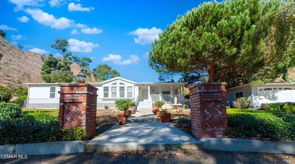 Residential Lease for rent at 1057 La Loma Avenue, Somis, Ventura County, CA featuring 3 beds and 3 baths