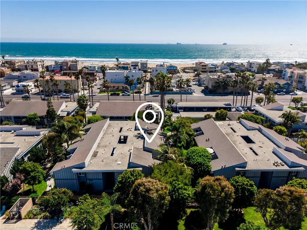 Condominium for sale at 16932 Pacific Coast Highway 102, Huntington Beach, CA featuring 1 bed and 1 bath