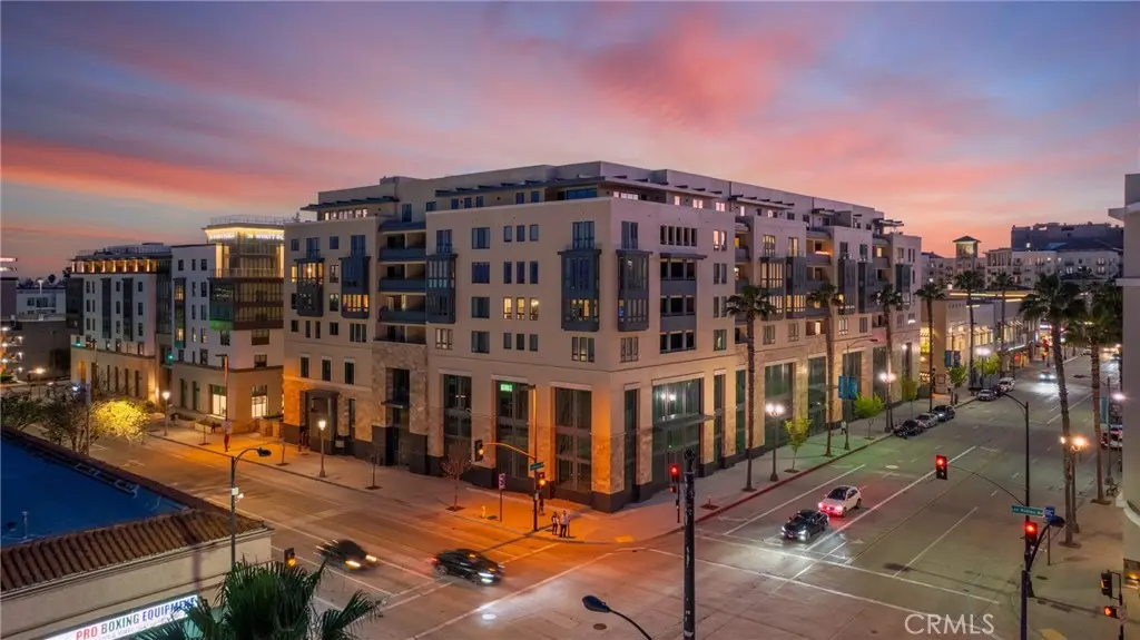 Residential Lease for rent at 39 S Los Robles Avenue 6010, Pasadena, Los Angeles County, CA featuring 1 bed and 1 bath