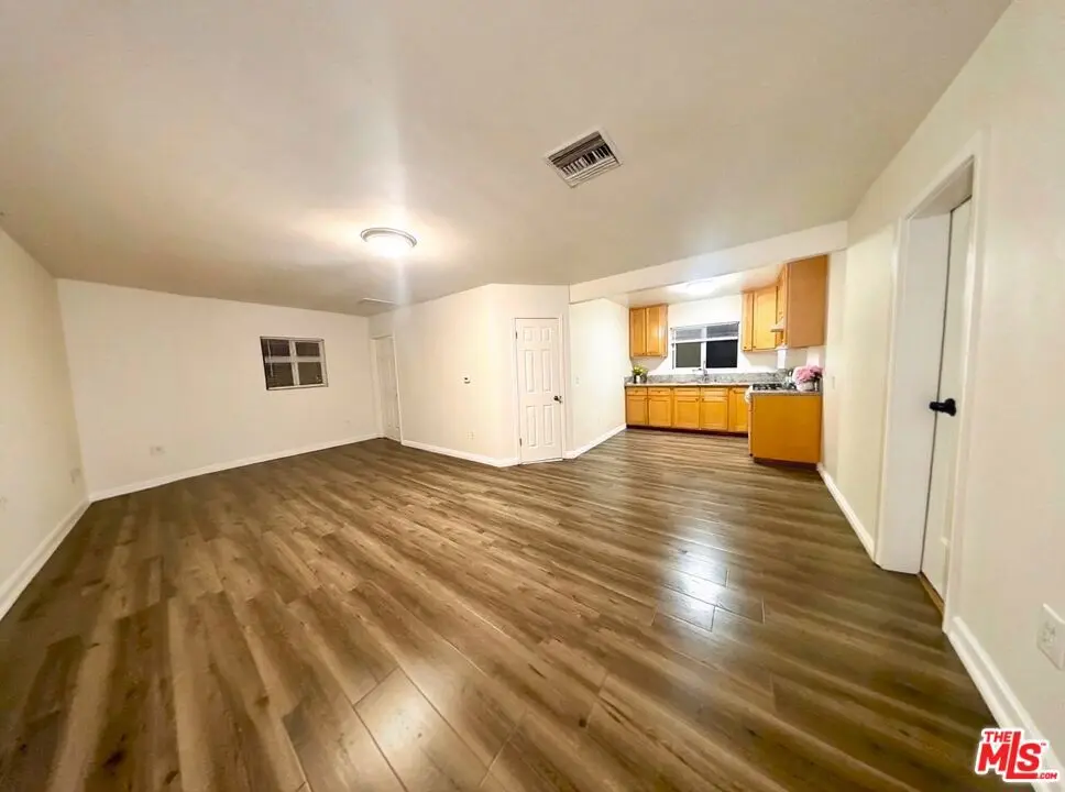 Apartment for rent at 4343 W 4th Street D, Los Angeles, CA featuring 1 bed and 2 baths