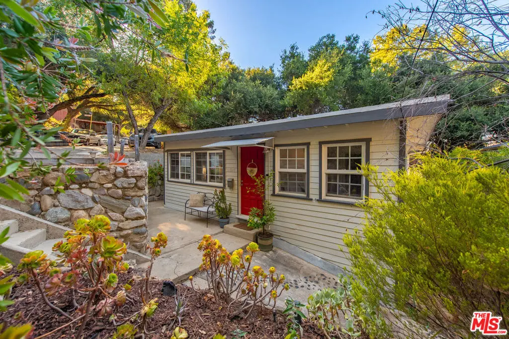 21849 Canon Drive, Topanga, CA — listing photo 1