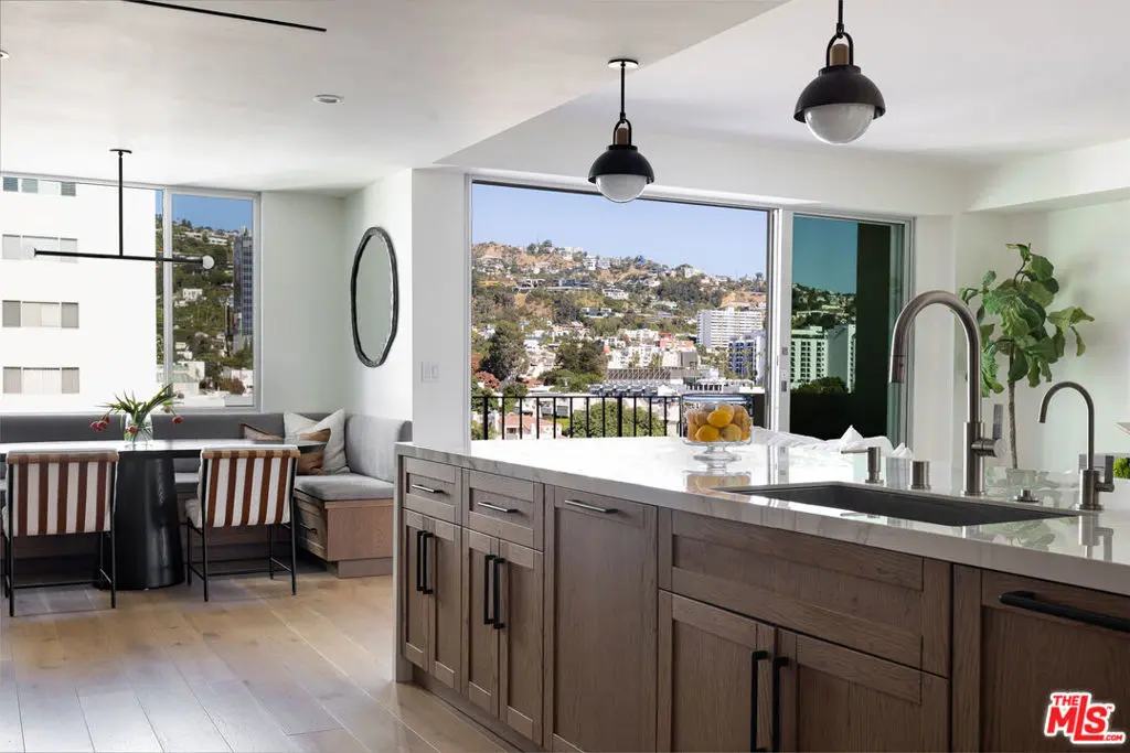 818 N Doheny Drive 1001, West Hollywood, CA — listing photo 1