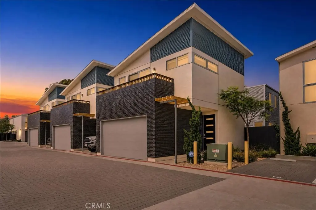 1166 Holly Avenue 14, Imperial Beach, CA — listing photo 1