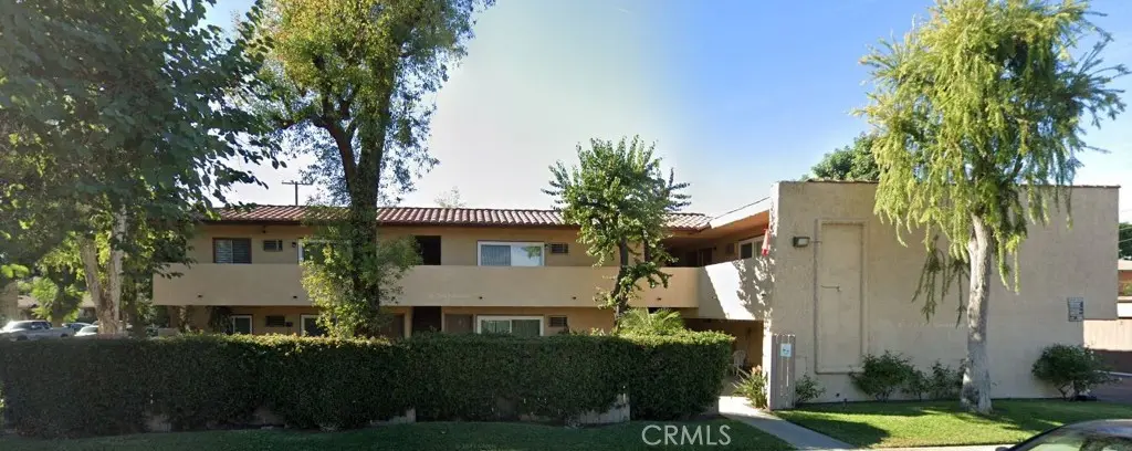 Apartment for sale at 100 E Ash, Fullerton, CA