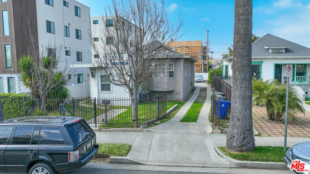 Single Family Residence for sale at 1293 W 36th Street, Los Angeles, CA featuring 5 beds and 4 baths