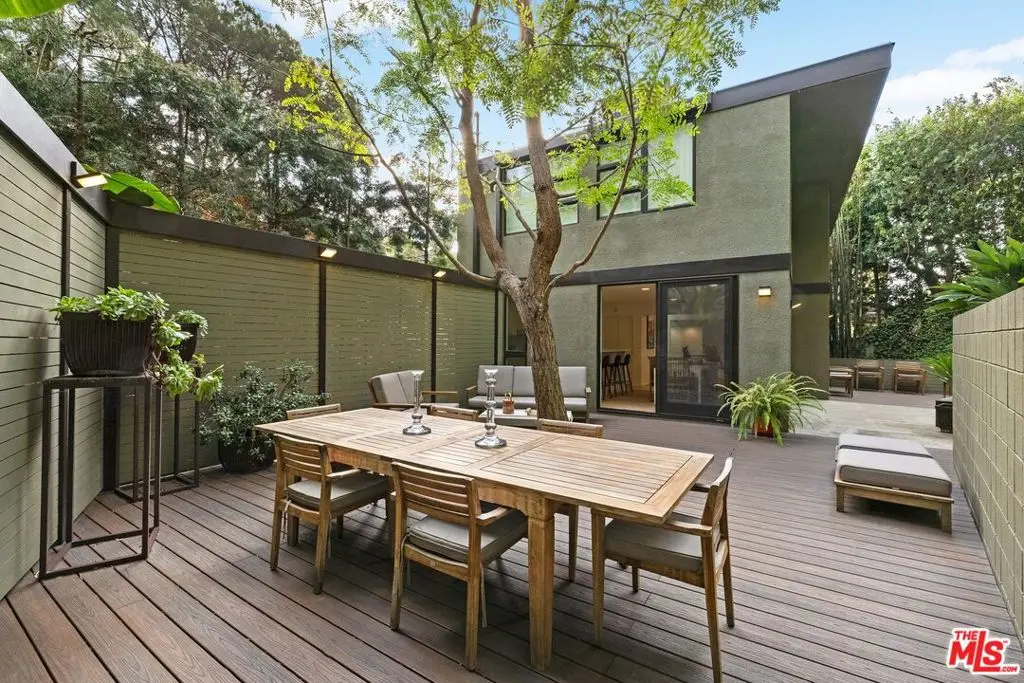 Single Family Residence for sale at 2641 Rinconia Drive, Los Angeles, CA featuring 3 beds and 3 baths