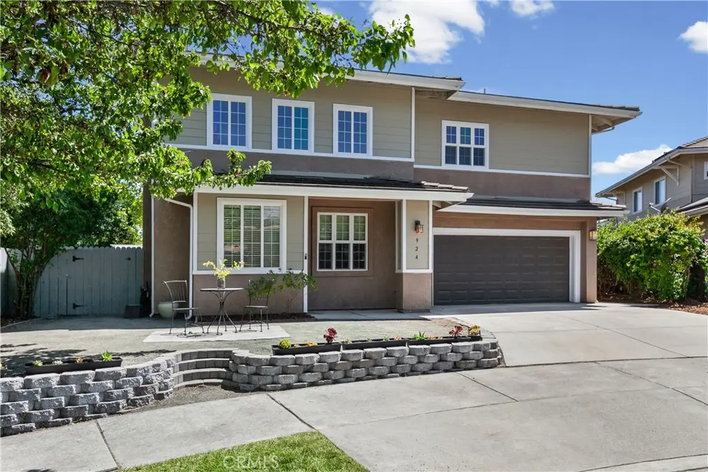 924 Riata Court, Paso Robles, CA — listing photo 1