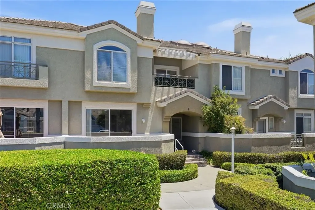 Condominium for sale at 2235 Indigo Hills Drive 4, Corona, CA featuring 3 beds and 3 baths