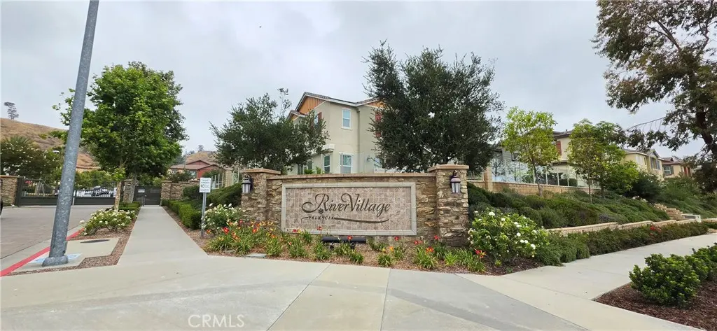 22041 Barrington Way, Saugus, CA — listing photo 1