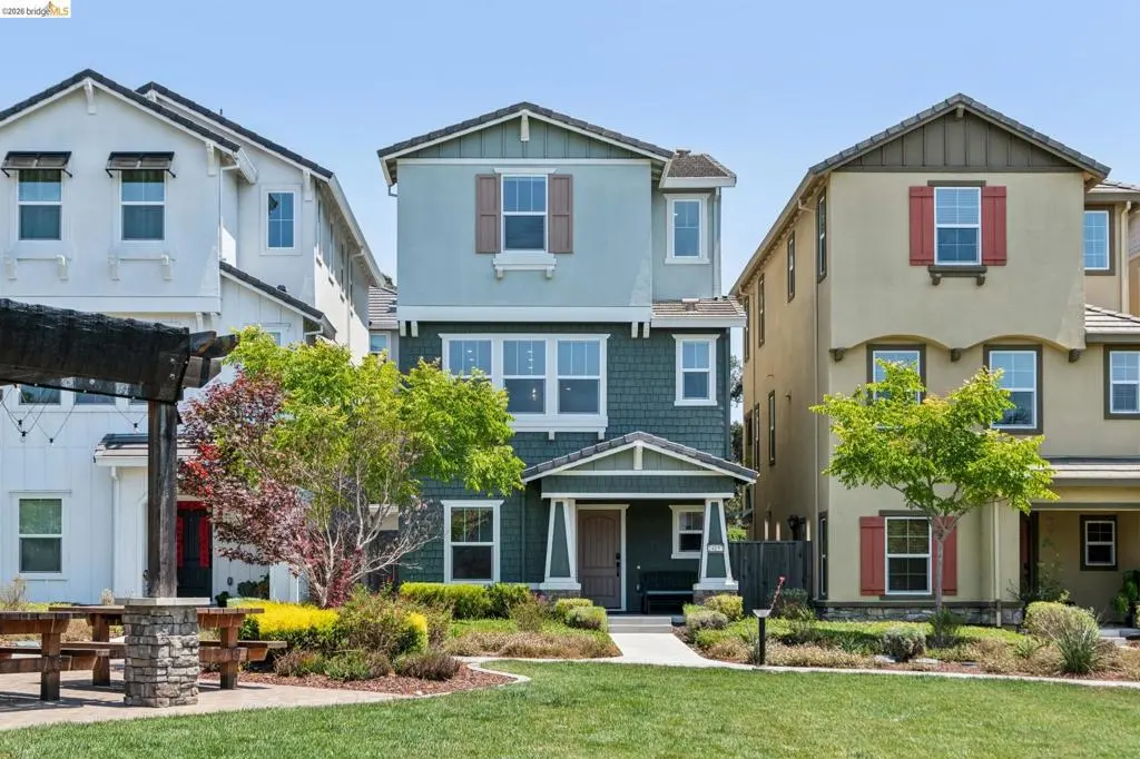 Single Family Residence for sale at 24157 Amaranth Loop, Hayward, CA featuring 3 beds and 4 baths