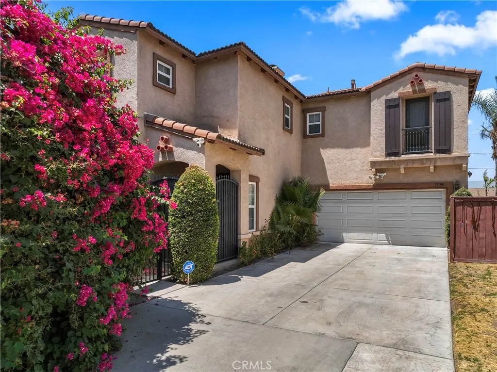Single Family Residence for sale at 1339 Castledale, Riverside, CA featuring 3 beds and 3 baths