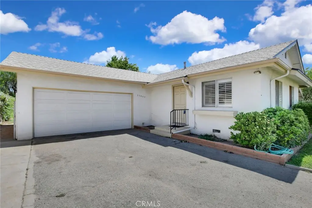 35005 San Carlos, Yucaipa, CA — listing photo 1