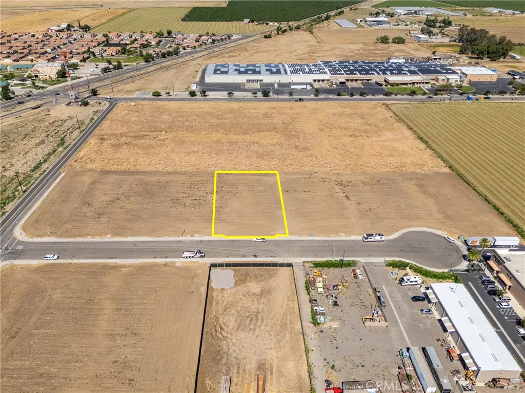 227 Commerce, Los Banos, CA — listing photo 1