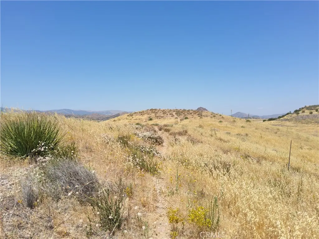 0 9, Agua Dulce, CA — listing photo 1