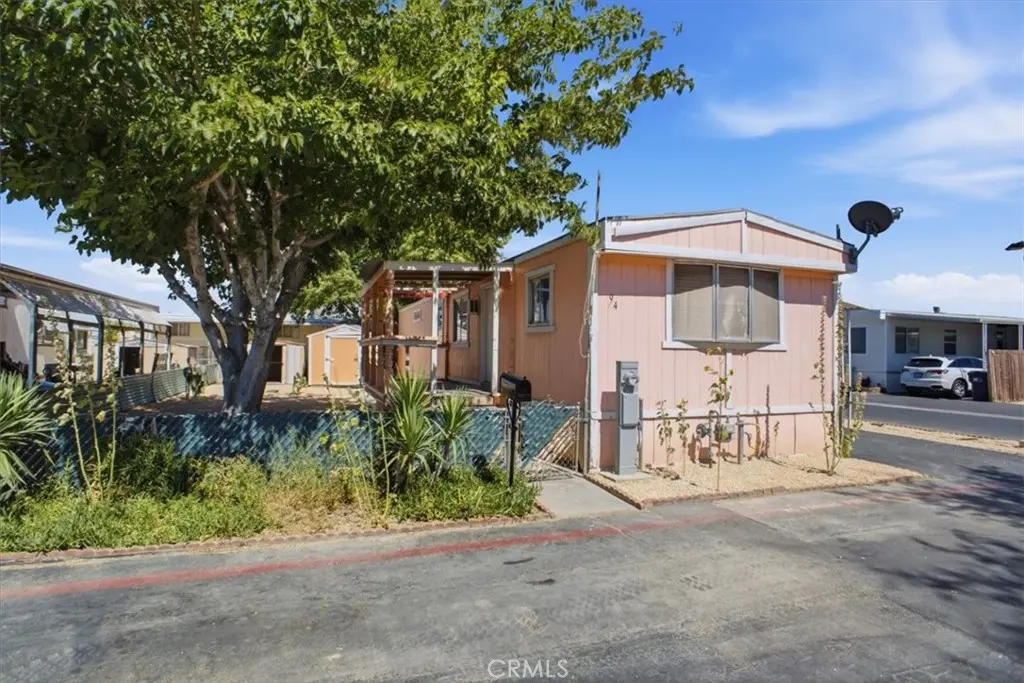 Manufactured In Park for sale at 3753 E Avenue I, space 94, Lancaster, CA featuring 2 beds and 1 bath
