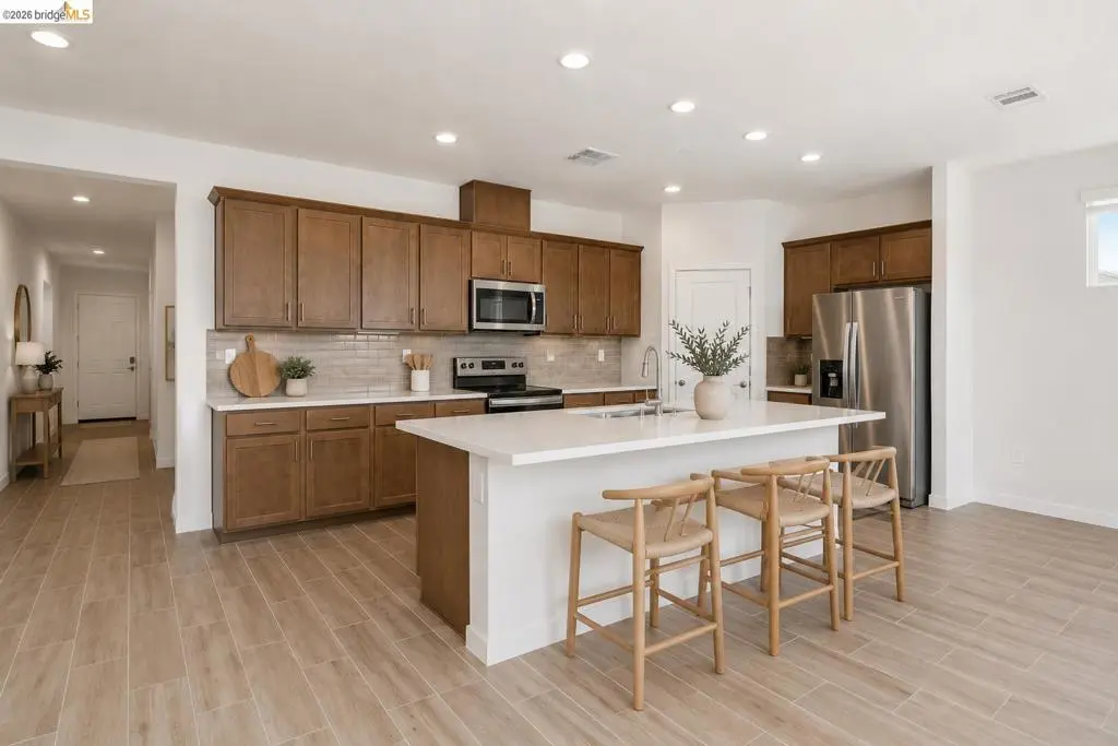Single Family Residence for sale at 504 Spruce Way, Oakley, CA featuring 4 beds and 3 baths