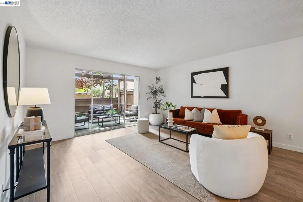 Condominium for sale at 1327 Webster St B106, Alameda, CA featuring 1 bed and 1 bath