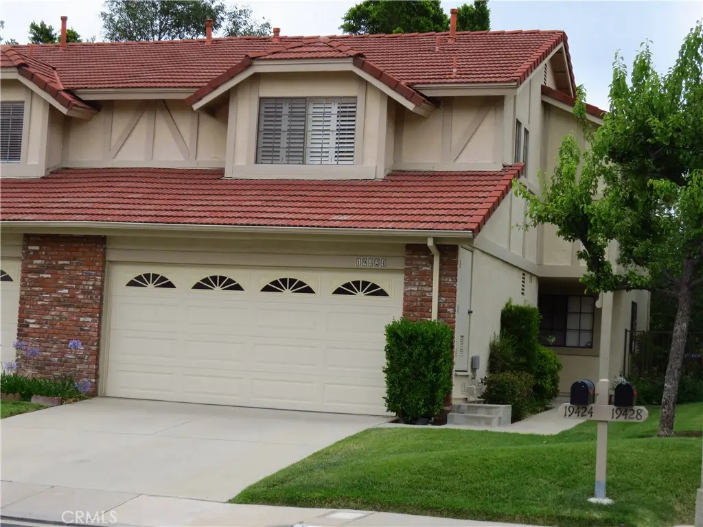19424 Crystal Ridge Lane, Porter Ranch, CA — listing photo 1