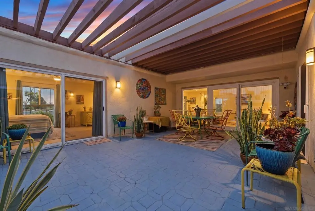 Condominium for sale at 3621 S Vista Campana 88, Oceanside, CA featuring 3 beds and 2 baths