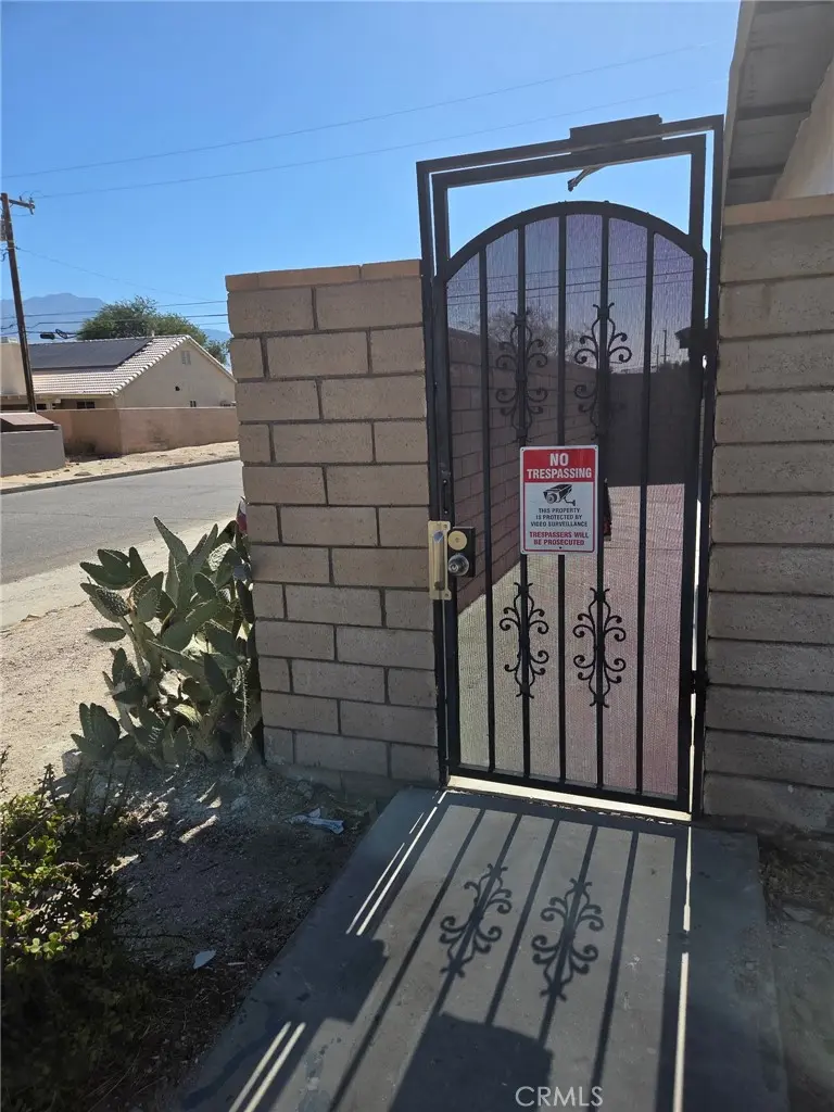 Residential Lease for rent at 13475 Cuyamaca 1, Desert Hot Springs, Riverside County, CA featuring 3 beds and 1 bath