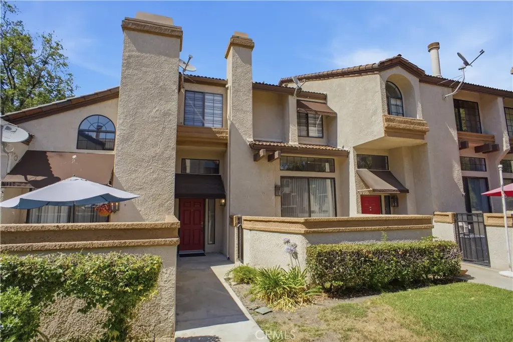 Condominium for rent at 24 Rock Cliff Place, Pomona, CA featuring 3 beds and 3 baths