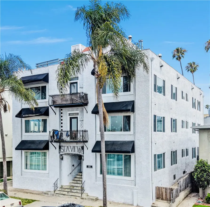 Apartment for sale at 3921 E Livingston, Long Beach, CA