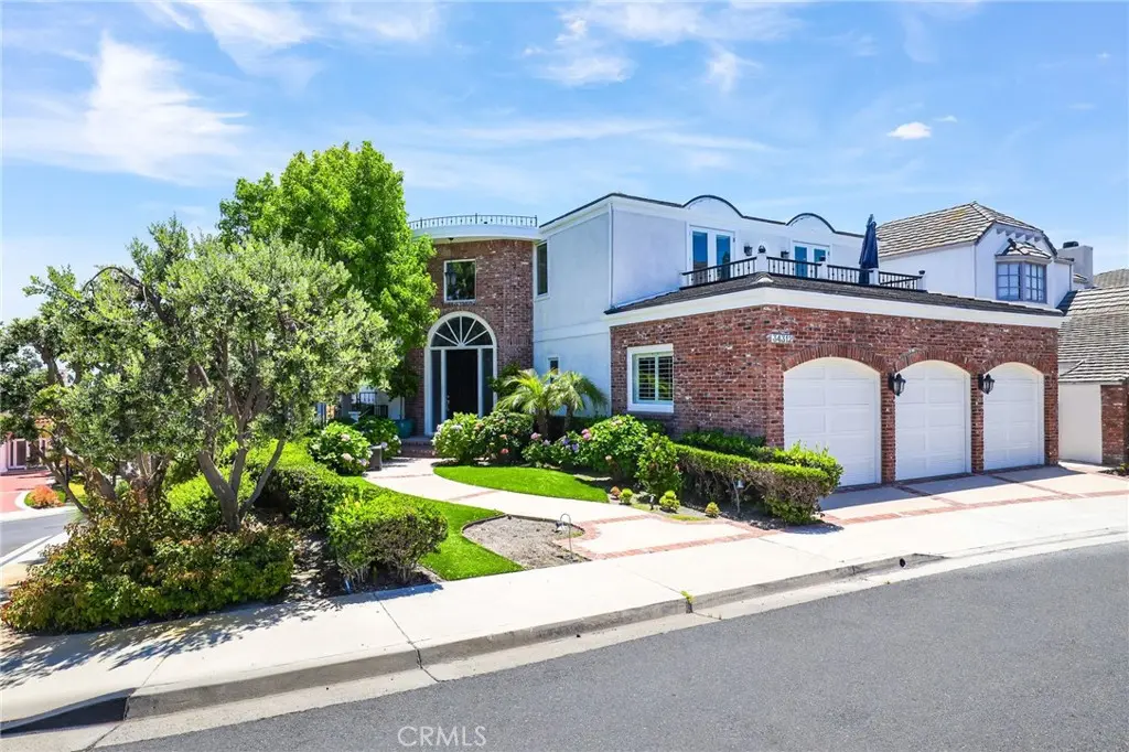 Single Family Residence for rent at 34312 Port Lantern, Dana Point, CA featuring 4 beds and 5 baths