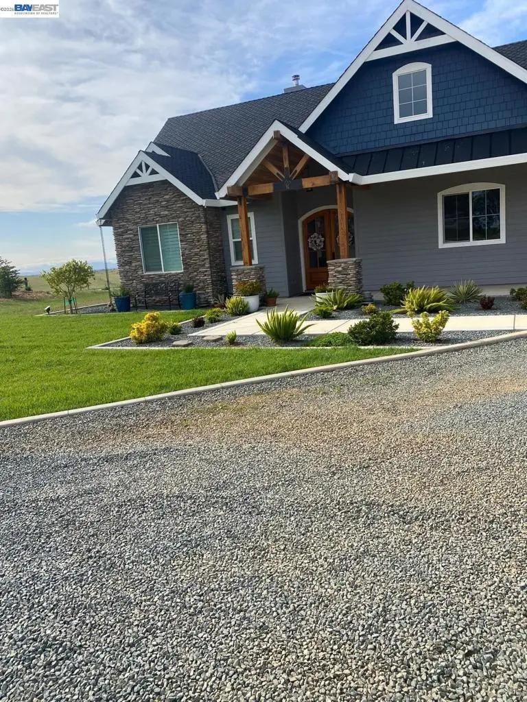 Single Family Residence for sale at 6279 Hammonton Smartville Road, Marysville, CA featuring 3 beds and 2 baths