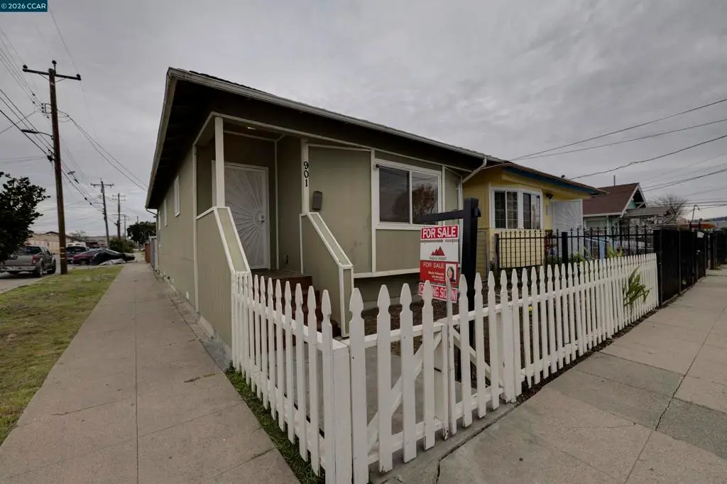 Single Family Residence for sale at 901 Florida Ave, Richmond, CA featuring 2 beds and 2 baths