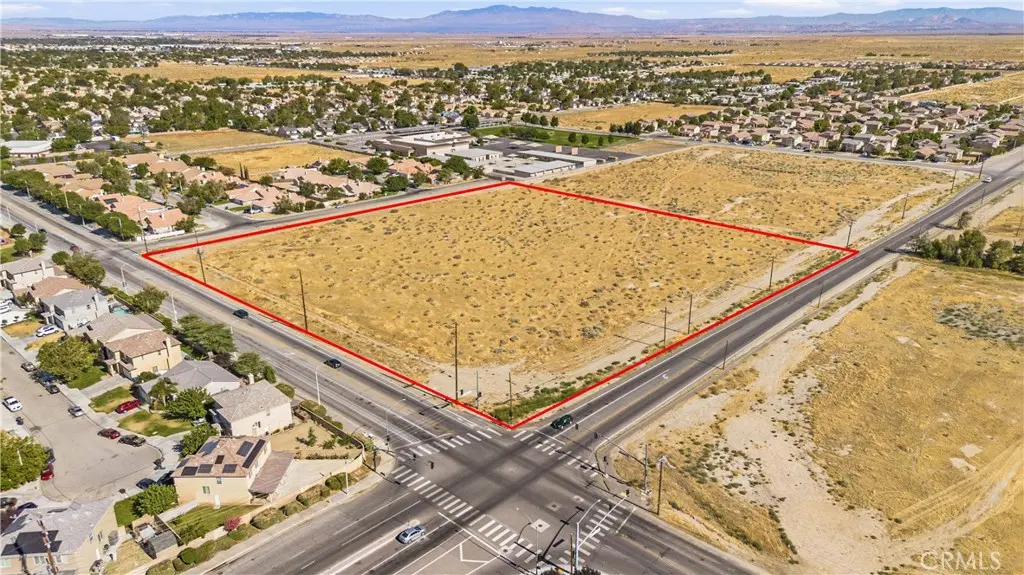 2000 E Lancaster Blvd, Lancaster, CA — listing photo 1