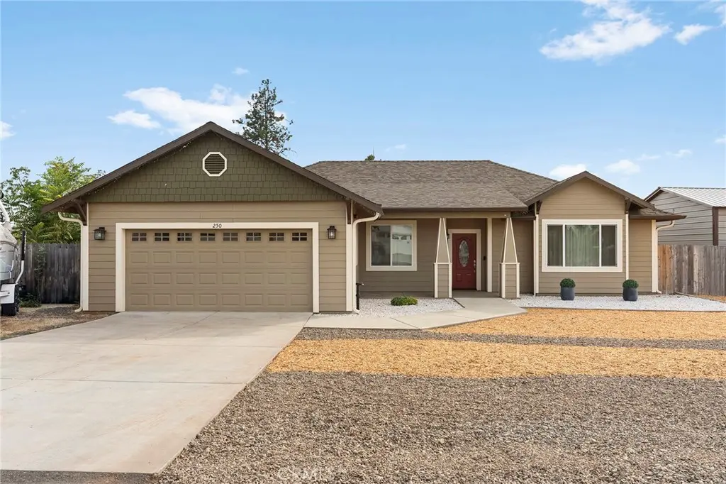 250 Pacific Dr, Paradise, CA — listing photo 1