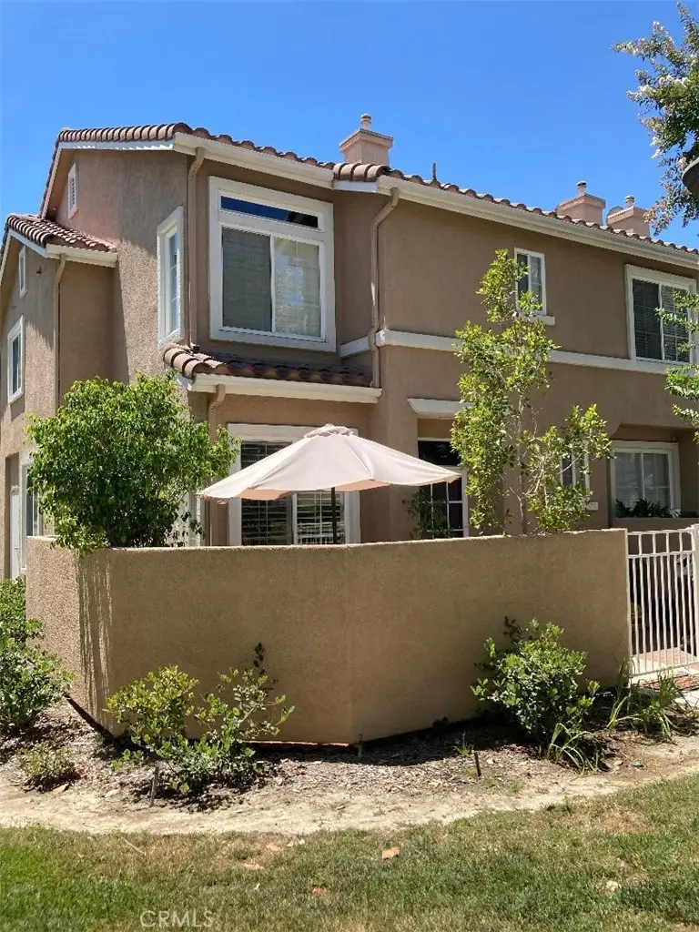 25712 Holiday Circle A, Stevenson Ranch, CA — listing photo 1