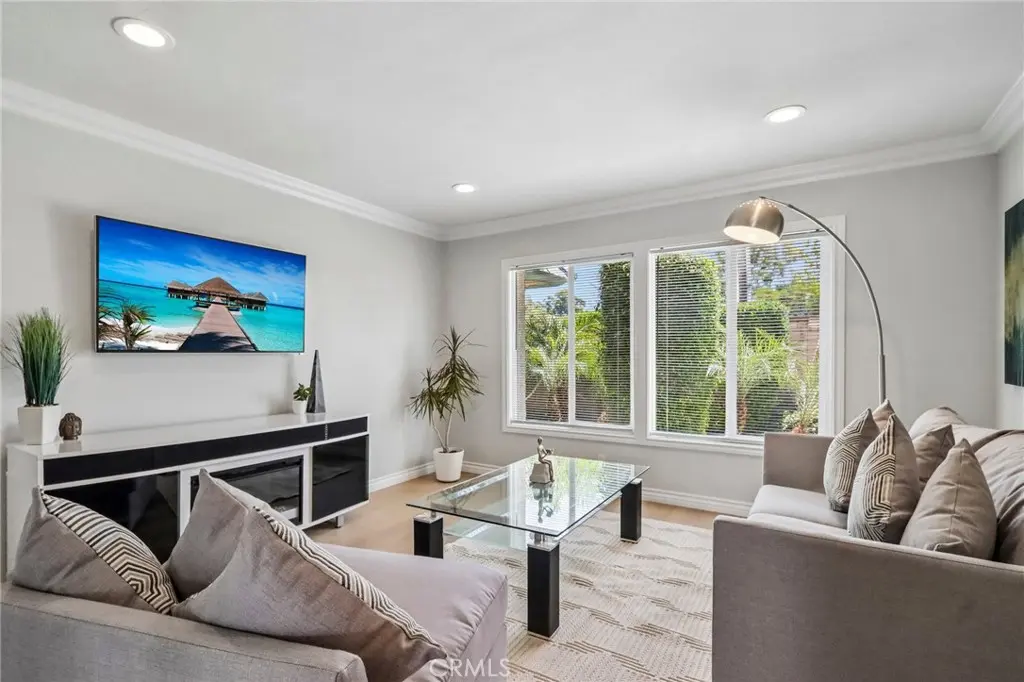 25308 Crocker, Lake Forest, CA — listing photo 1