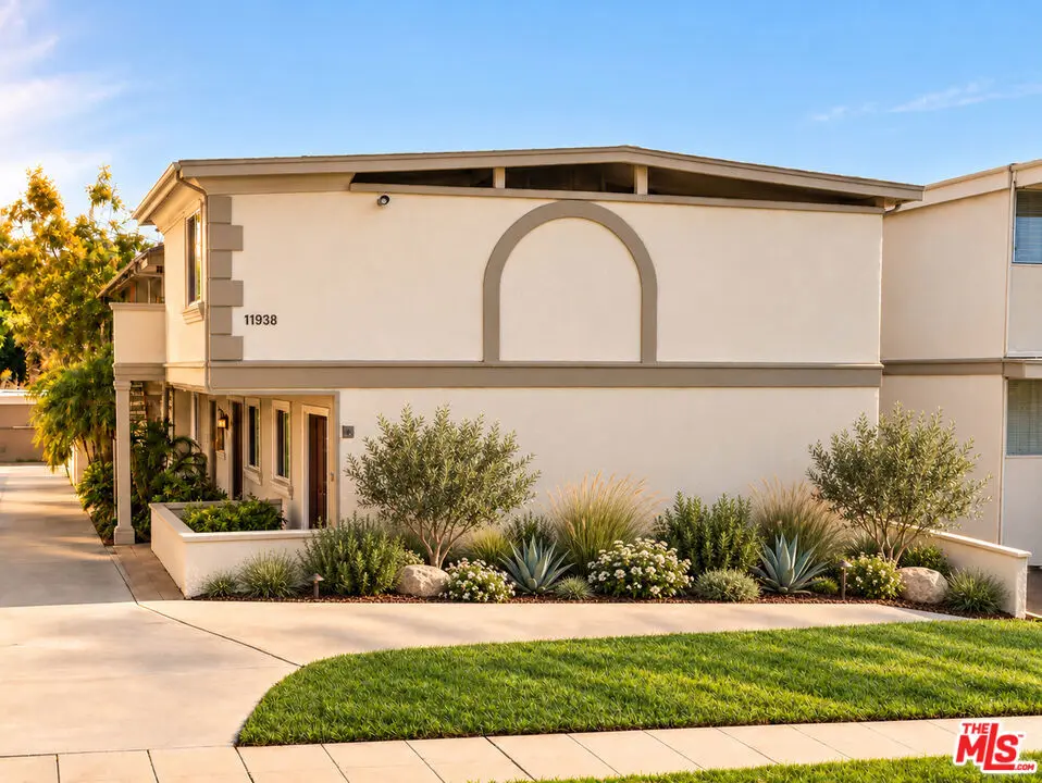Residential Income for sale at 11938 Dorothy Street, Los Angeles, CA featuring 10 beds and 10 baths