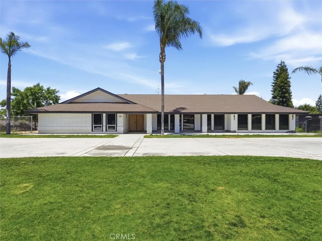 7280 W Menlo, Fresno, CA — listing photo 1