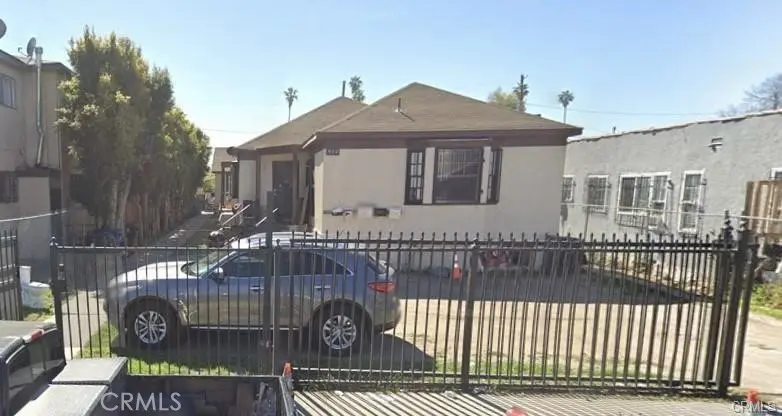 Apartment for sale at 902 W 84th Street, Los Angeles, CA