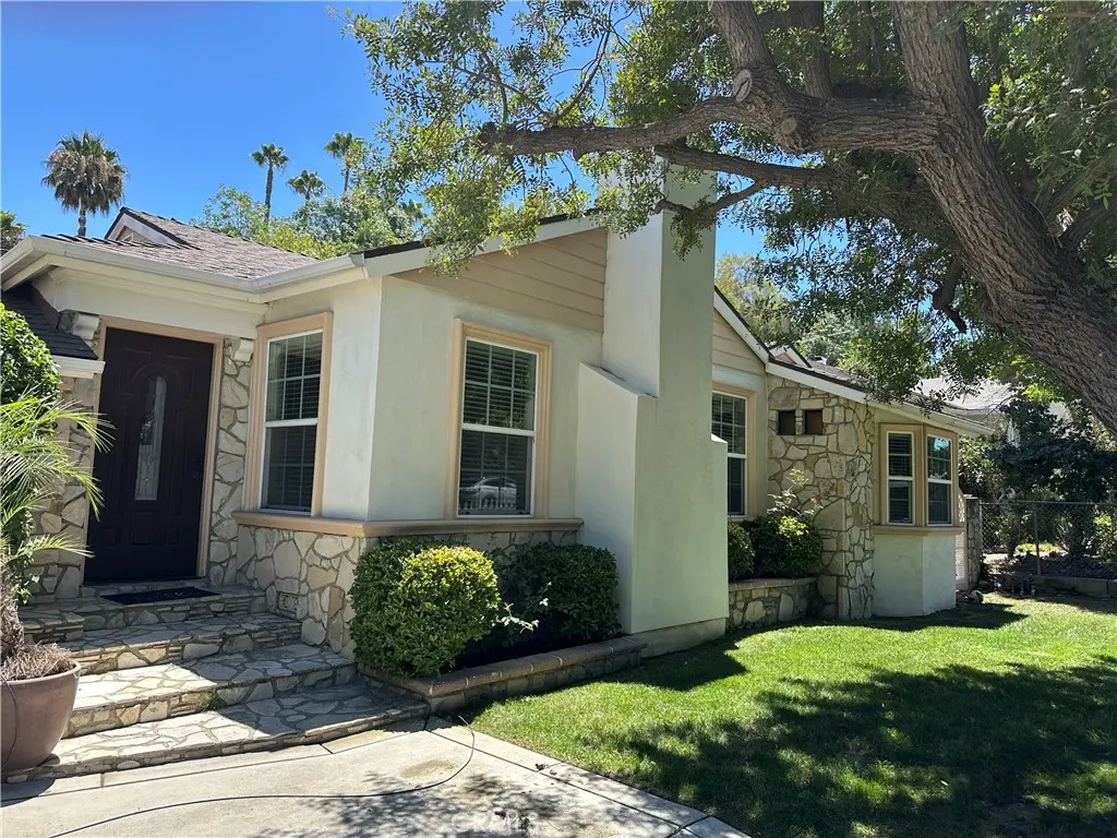 5322 Don Pio Drive, Woodland Hills, CA — listing photo 1