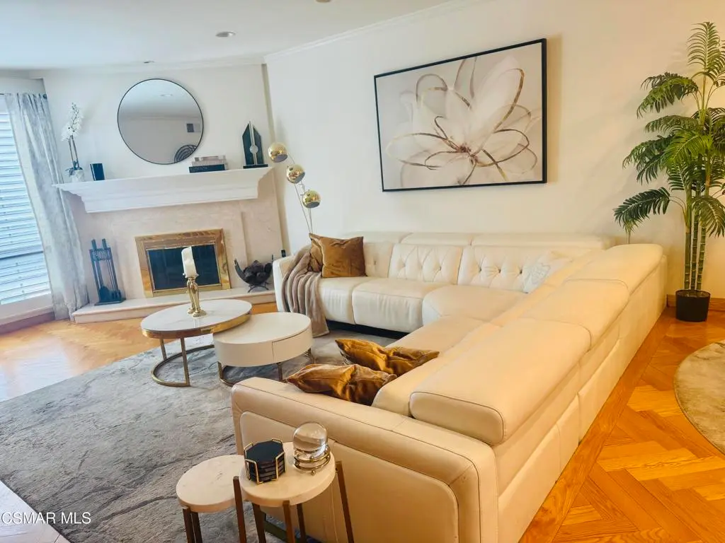18102 Burbank Boulevard 29, Tarzana, CA — listing photo 1