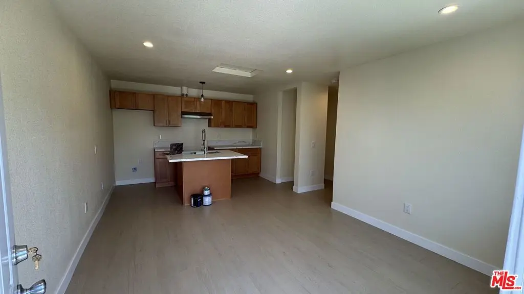 Residential Lease for rent at 2528 Elkgrove Avenue B, Los Angeles, Los Angeles County, CA featuring 1 bed and 1 bath