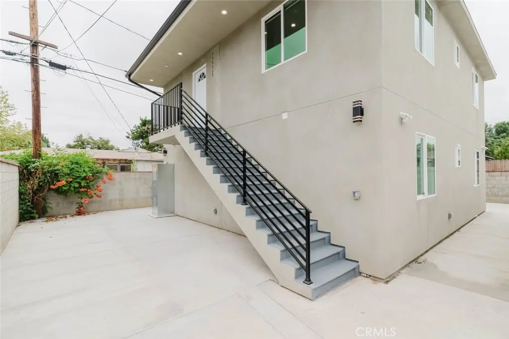 7732 Etiwanda 1/2, Reseda, CA — listing photo 1