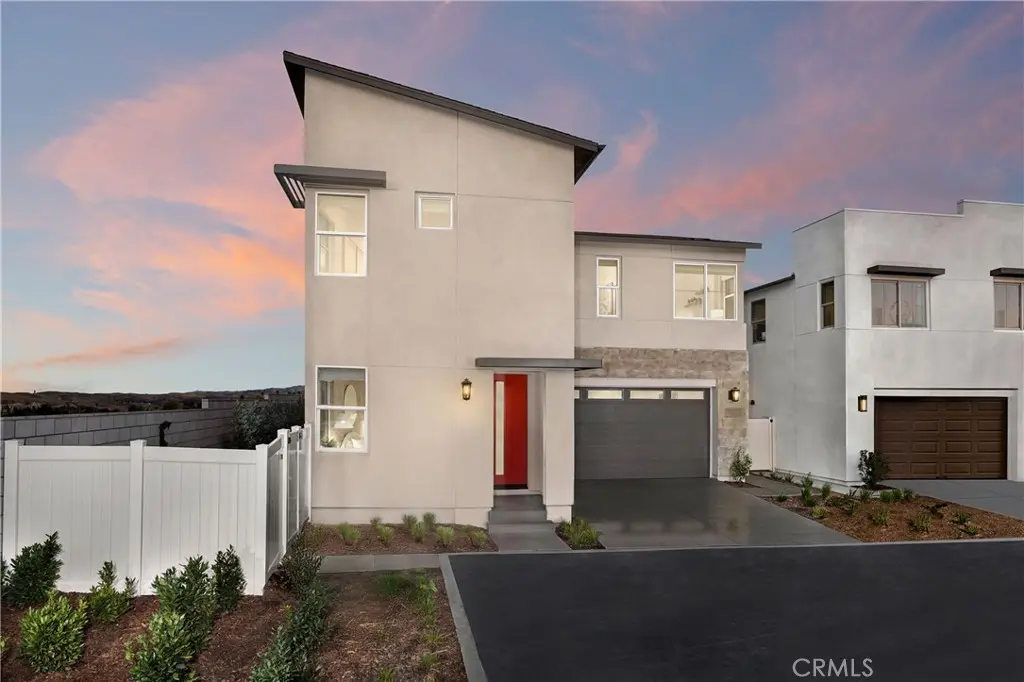 3377 East Moonstone Drive, Ontario, CA — listing photo 1