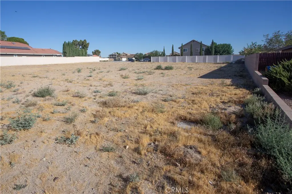 14744 Aberdeen Lane, Helendale, CA — listing photo 1