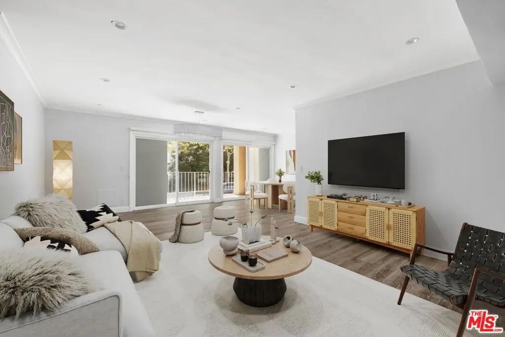 Condominium for sale at 423 S Rexford Drive 106, Beverly Hills, CA featuring 3 beds and 2 baths
