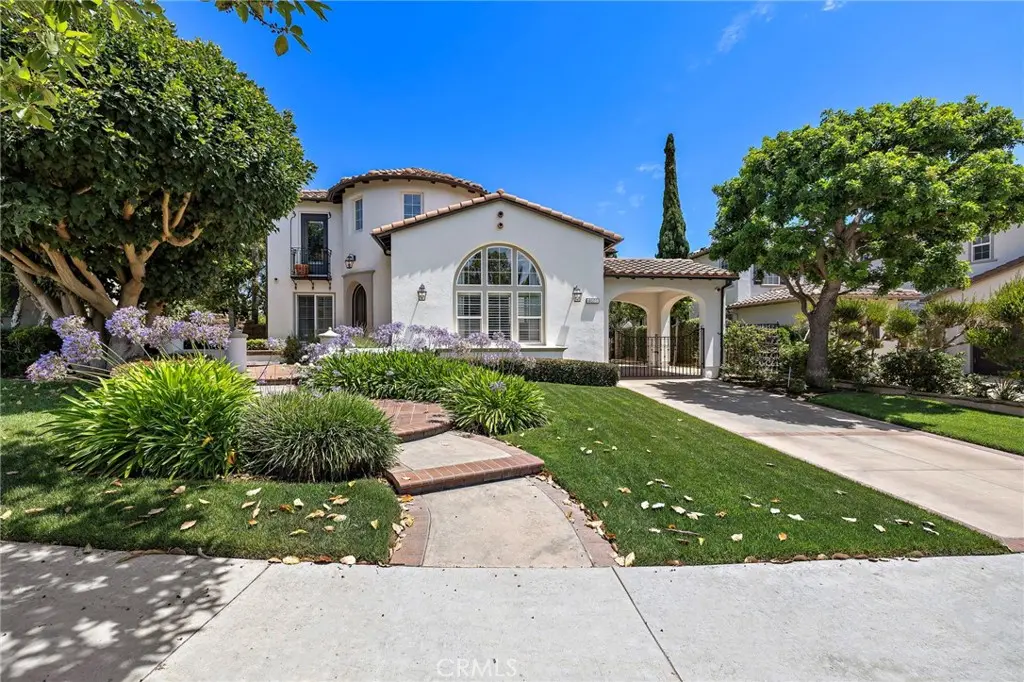 Single Family Residence for rent at 4605 Aire De La Sal, San Clemente, CA featuring 4 beds and 4 baths