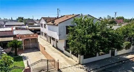2526 Flower Street, Huntington Park, CA — listing photo 1