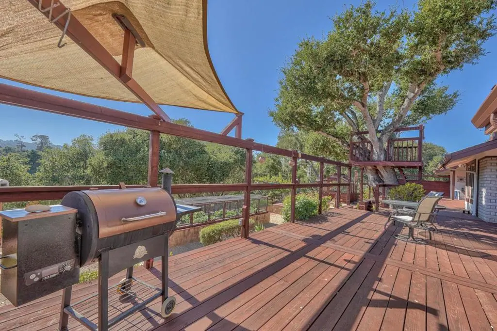 1239 Josselyn Canyon Road, Monterey, CA — listing photo 1